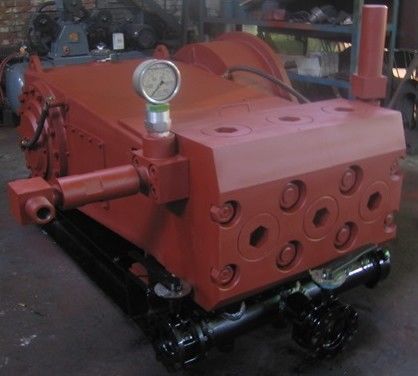 300KW ، جریان 13-80m³ / M ، 10-70MPa ، پمپ شکستگی برای شستشو / سیمانکاری چاه های میدان نفتی